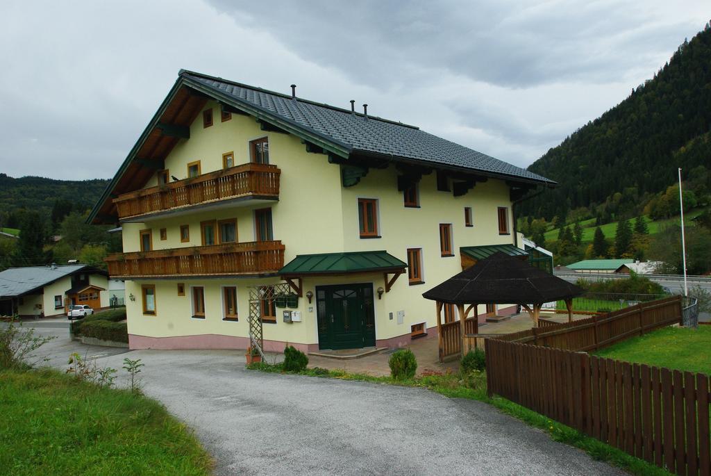 Gasthof Schonblick Ξενοδοχείο Russbach am Pass Gschutt Εξωτερικό φωτογραφία