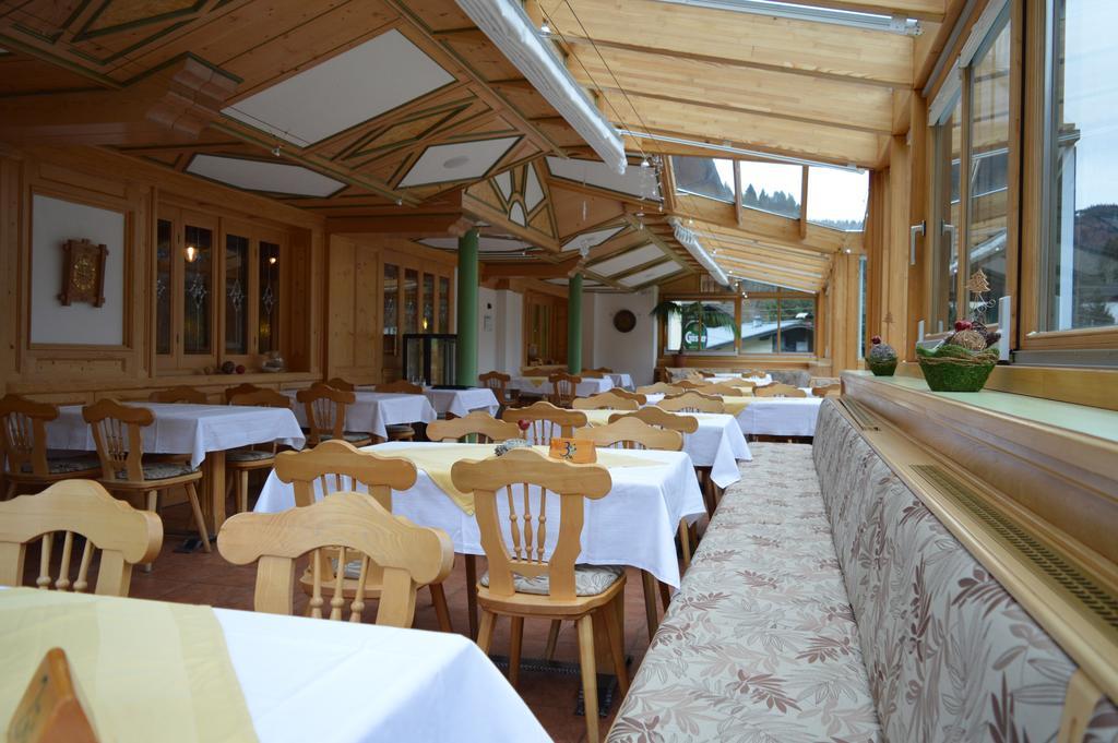 Gasthof Schonblick Ξενοδοχείο Russbach am Pass Gschutt Εξωτερικό φωτογραφία